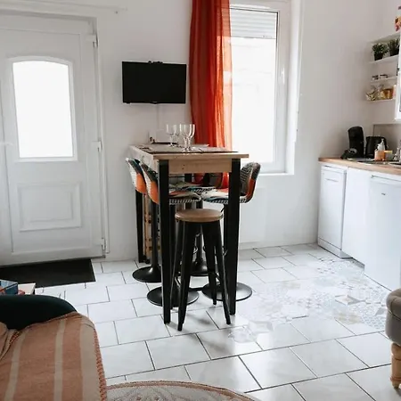 Maison Floquet - Calme 2 *